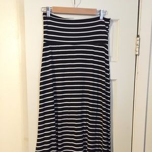 Black and white maxi skirt