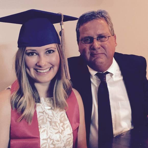 Meet your Posher, Nicole - Picture 1 of 1