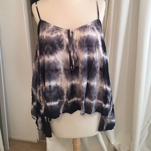 Honey punch bell bottom sleeve tank top