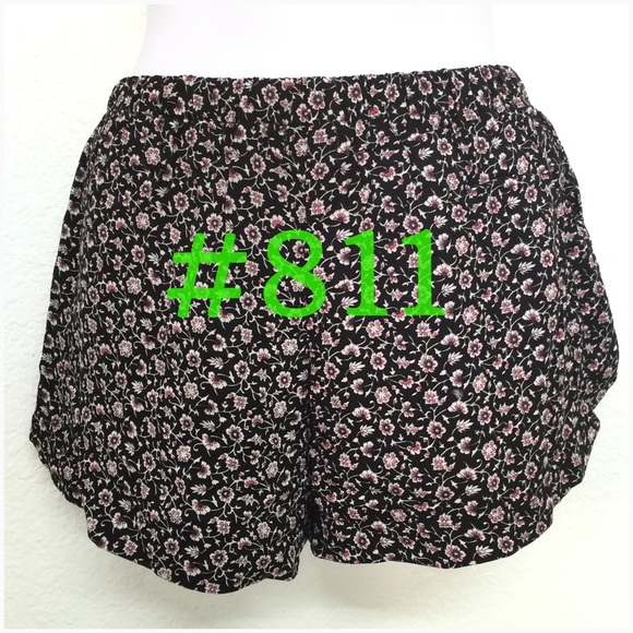 Brandy Melville Floral Remi Short NWT