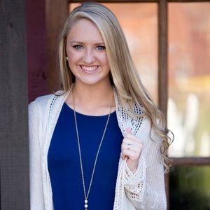 Meet your Posher, Hillary