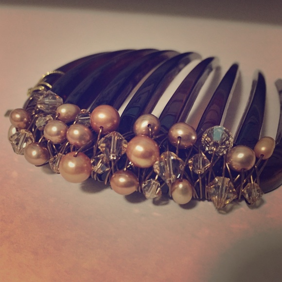 Colette Malouf Pearls & Crystal Hair Comb main image 6