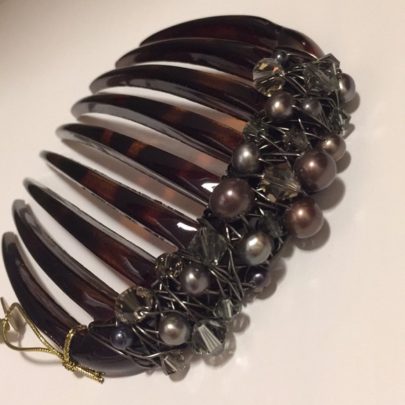 Colette Malouf Pearls & Crystal Hair Comb main image 7