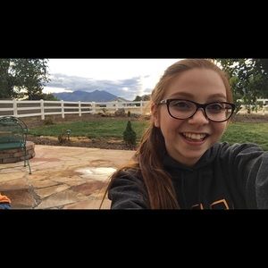 Meet your Posher, Savannah