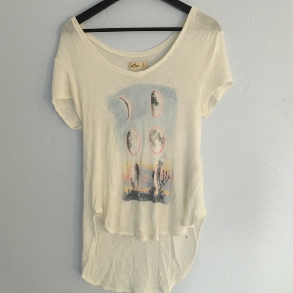High low Hollister t shirt (WORN ONCE)