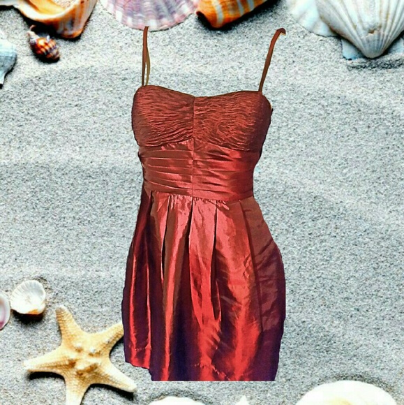 FORMAL DRESS Great For Parties or even prom. - Picture 3 of 4