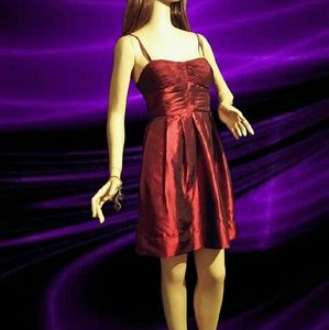 FORMAL DRESS Great For Parties or even prom.