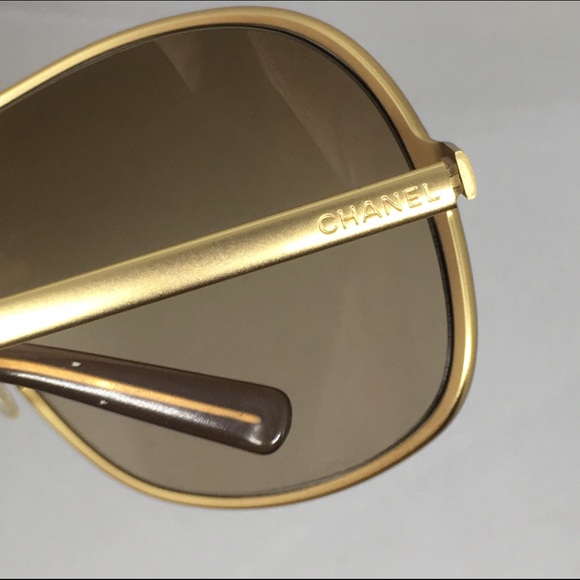 Chanel Matte Golden Frame Sunglasses - Picture 3 of 4
