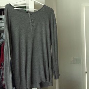 Long sleeve grey Rvca shirt