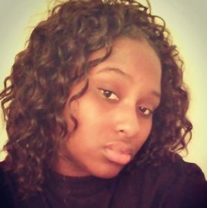 Meet your Posher, Michele