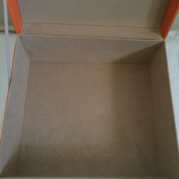 SOLD Tory Burch Makeup Cosmetic Storage Jewelry Bx - Picture 3 of 4