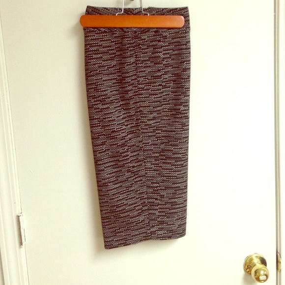 Lane Bryant grey and black patterned pencil skirt