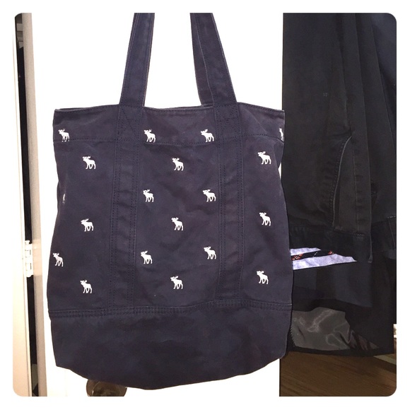 Abercrombie Beach Cloth Tote - Picture 1 of 3