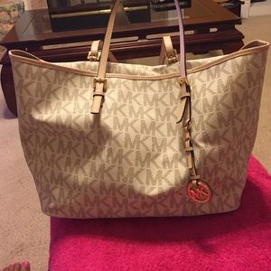 MICHAEL MICHAEL KORS Jet Set Tote