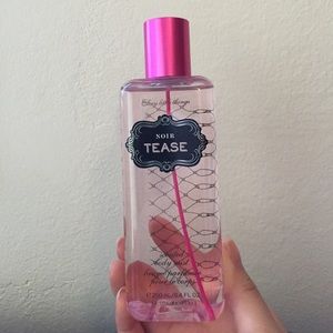 Victoria's Secret Noir Tease Body Mist