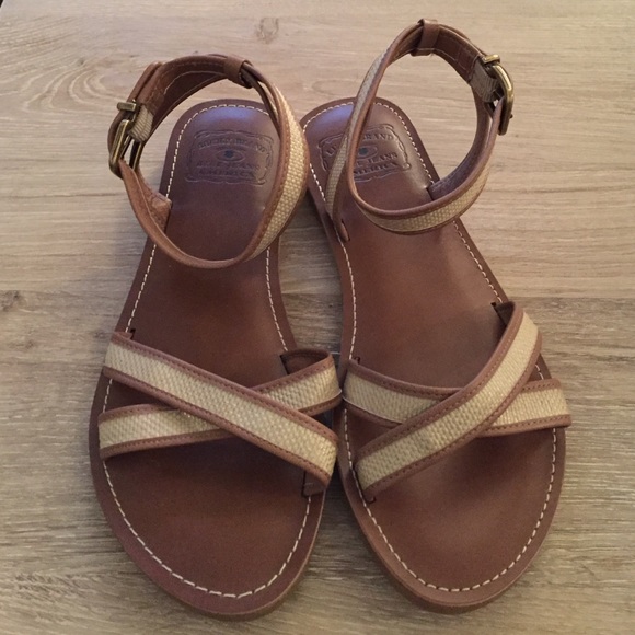 Lucky Brand Strappy Tan Sandals