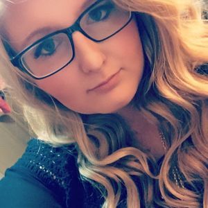 Meet your Posher, Cassi