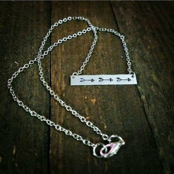 Moonshine Outfitters Jewelry - Beautiful boho bar arrow necklace