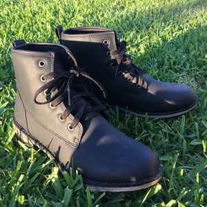 Black Lugz Boots Size 7