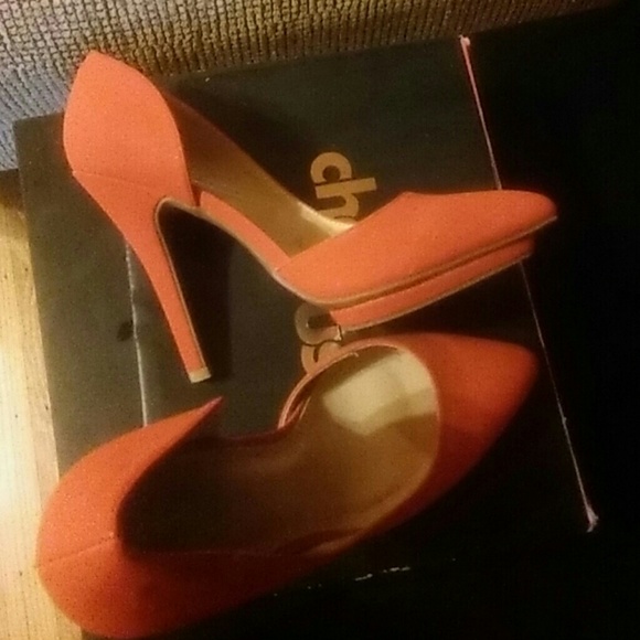 Shoe - Picture 2 of 3