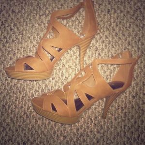 Unlisted A Kenneth Cole Production 11