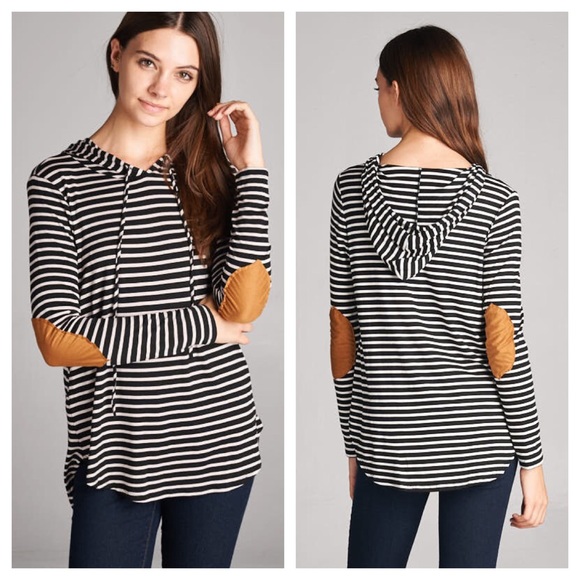 Crisp Air Striped Hoodie🍂 - Picture 3 of 4