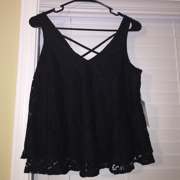 Black Floral Lace Crop Top