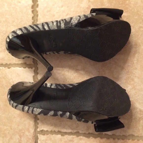 Gorgeous Zebra high heels - Picture 4 of 4
