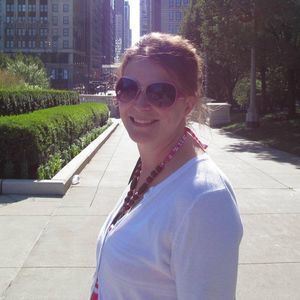 Meet your Posher, Crystal