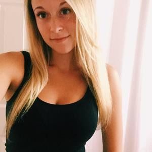 Meet your Posher, Courtney