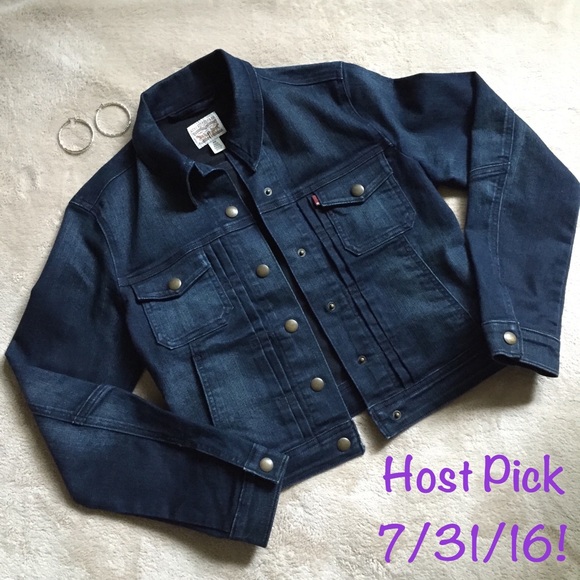 Levi's Jackets & Blazers - 🌟Host Pick 7/31🌟 Final Price! Levi Denim Jacket
