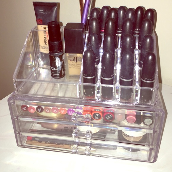 ACRYLIC MAKE UP ORGANIZER