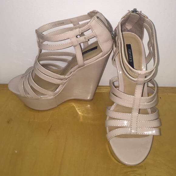 Forever 21, Size 6, Nude wedges