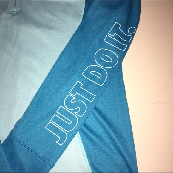 Nike Pullover NWT dri-fit - Picture 3 of 4