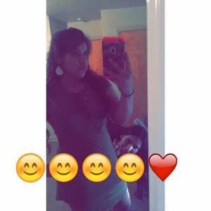 Meet your Posher, Yvette