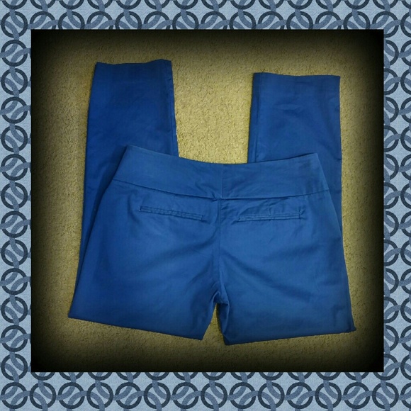 🚫SOLD!🚫New York & Co Stretch Capri Pants - Picture 2 of 4