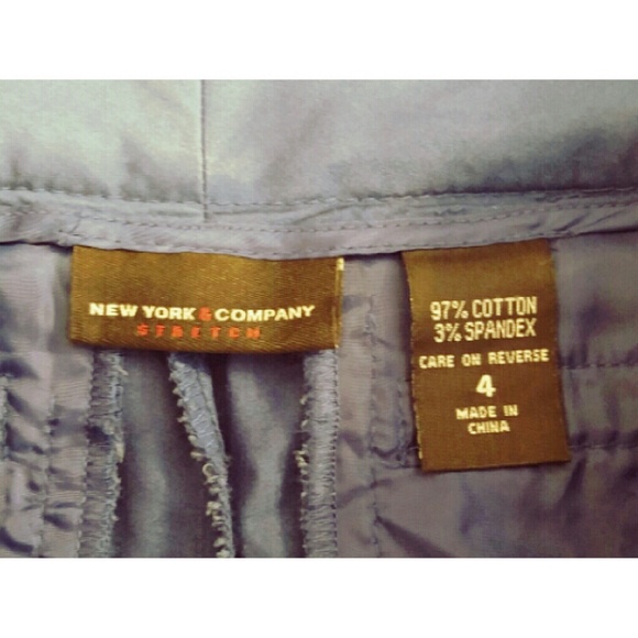 🚫SOLD!🚫New York & Co Stretch Capri Pants - Picture 4 of 4