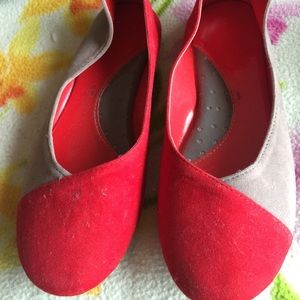 Velvet red flats fits 2 in girls or 4 in women!