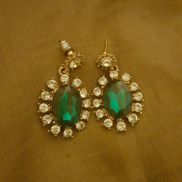 Green with white stones earrings - Picture 1 of 1