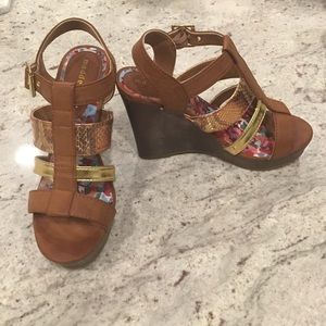 Cognac Madden Girl wedges