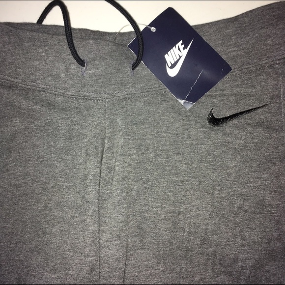 Gray nike work out pants NWT - Picture 2 of 4
