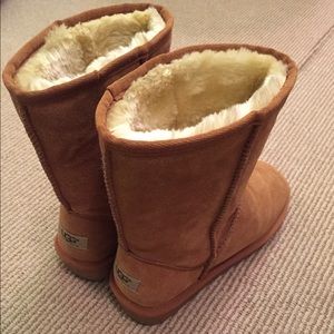 Chestnut colored Ugg boots
