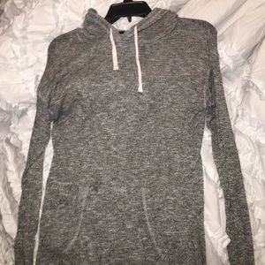 gray sweatshirt