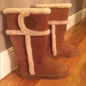 Michael kors tan boots