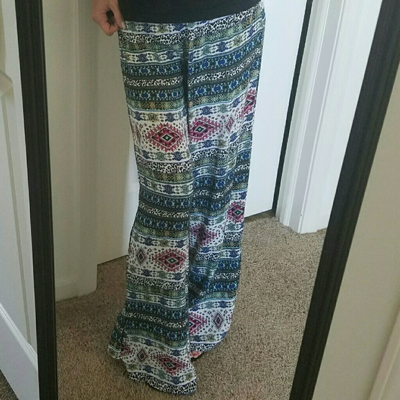 pink republic Pants - Boho style flowy wide leg pants.  NEW with tags 💕