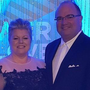 Meet your Posher, Toni