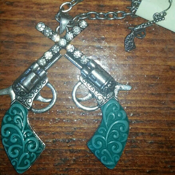 Necklace and earrings set