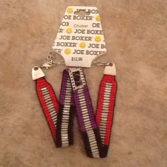 ❤️5/$25. Joe Boxer Beaded Choker & Bracelet Set - Picture 3 of 4