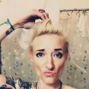 Meet your Posher, Sarah