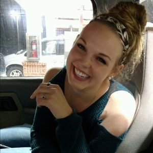 Meet your Posher, Lindsey